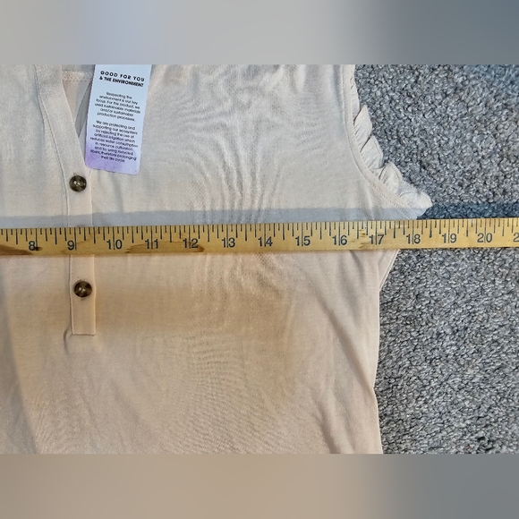 Lascana Pure Reflection NWT Beige Ruffle Detail Sleeveless Top Size 4/6 - Picture 6 of 11